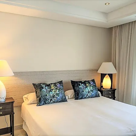 Marina Mariola By Coral 马尔韦利亚