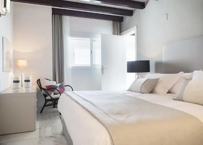 Marina Mariola By Coral Apartment