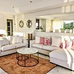 Marina Mariola By Coral Apartment *